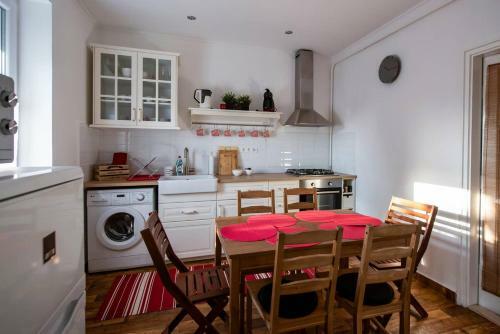 Viola Family Apartman Free Parking
