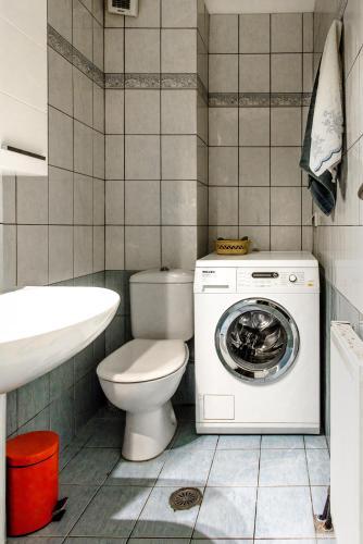 "the Green House" Modern Central Apartment