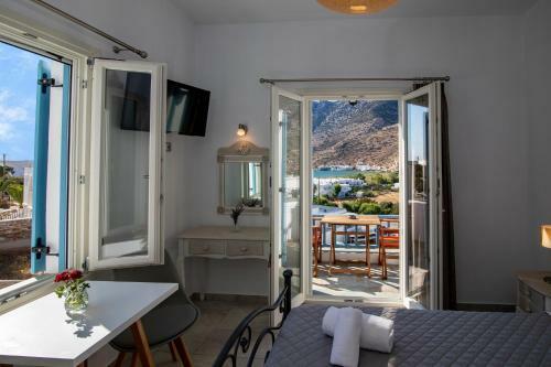 Hotel Kamarado Studios