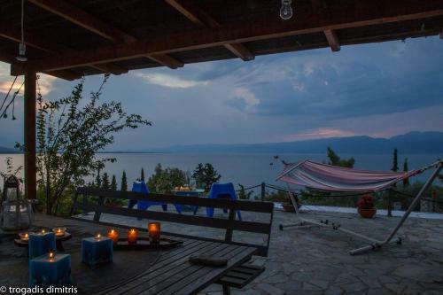 Apartamento Magical View Studios Asproneri, Kamena Vourla