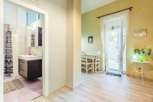 Apartamento Kalamata Rose Nest - Urban Comfy Escape