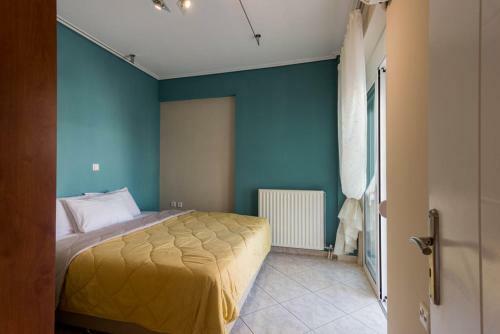 Semiramis Marina Apartment With Fireplace