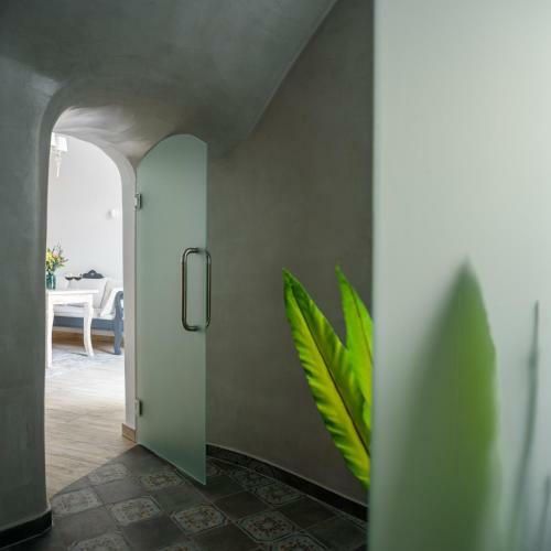 Betty's Home Santorini