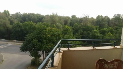 Tisza Parti Luxus Apartman