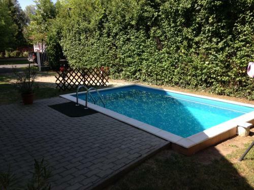 Hostal �d�m Vend�gh�z 2