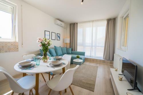 Mf Golden Coast Panorama Apartment