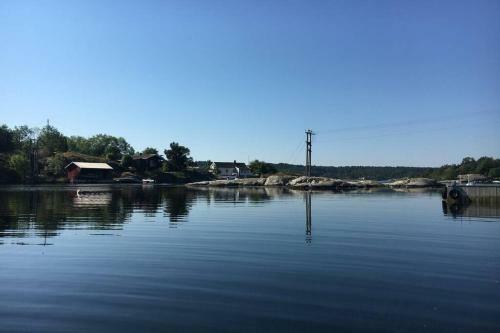 Newly Renovated Rustic Seaside Cabin B�r�y 3 Boat