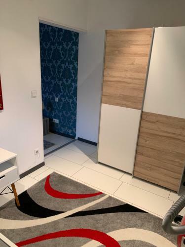 Modernes Haus Auf Gro�em Grundst�ck Im Gr�nen