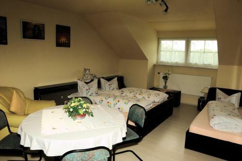 Hostal Caruso Pension Und Pizzeria