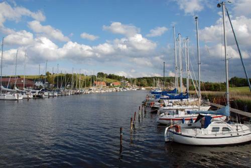 Apartamento Fewos 1 4 In Seedorf Am Hafen Haus