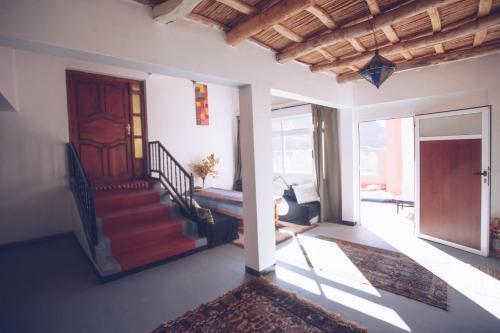 Hostal Monkey Fingers By Fatima Mellal
