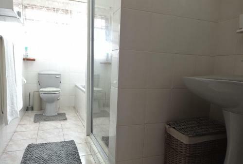Apartamento The Rusty Crown, 3 Bedroom House In Quiet Complex.