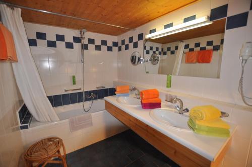 Apartamentos Ferienwohnungen Knaller-m�d