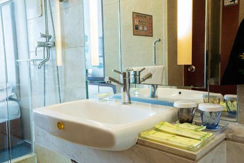 Inzone Garland Hotel Zhangqiu Jinan