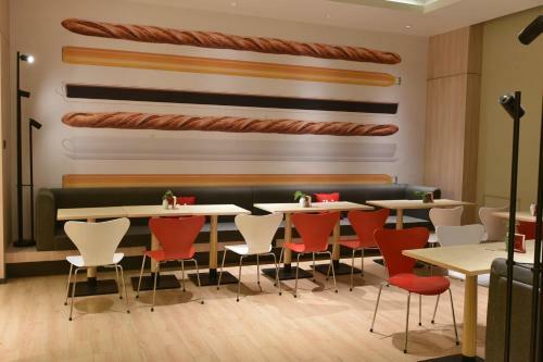 Ibis Lanzhou West Railway Station Hotel