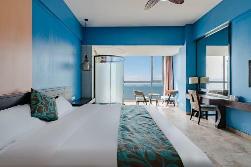 Floral Hotel Lingshui Lanshe Beach Seaview
