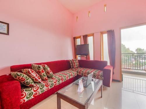 Hotel Oyo 90887 Villa Sri Rejeki