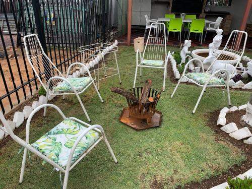 Hostal Botlhale Guesthouse, Events & Spa