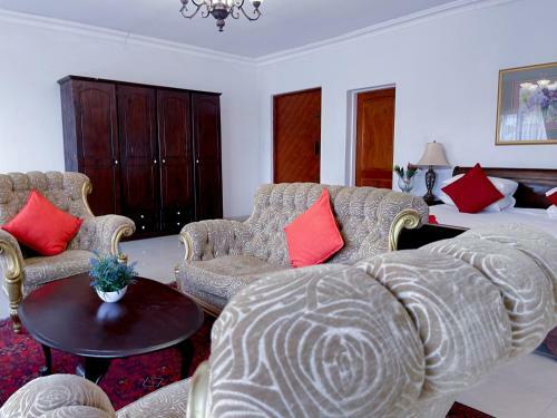 Hostal Neptune Royal Guesthouse