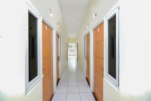 Hotel Oyo Life 2751 Deyo Kost