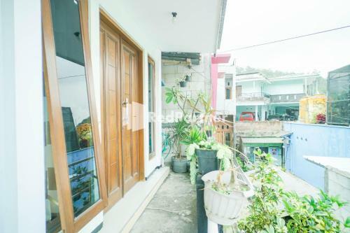 Hotel Villa Andri Batu Redpartner