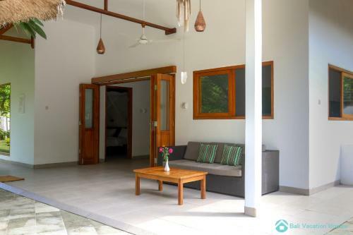 Villa Udara Lovina, Kalibukbuk