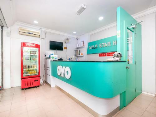 Oyo 850 Gold Star Hotel