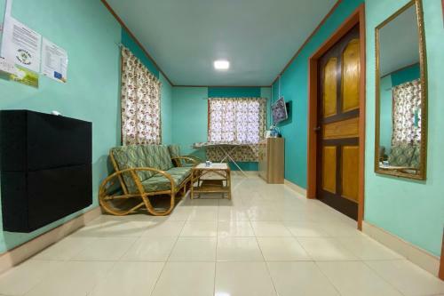 Oyo Home 90286 Yuna Bamboo Rest & Stay
