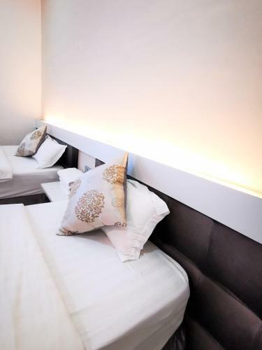 Warni Villa 13 Whole Or Room