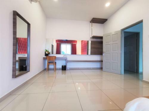 Hostal Secret Garden Warni Villa (Muar)