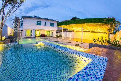Hostal Secret Garden Warni Villa (Muar)