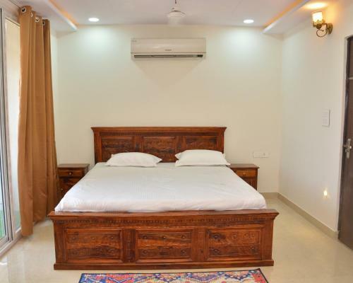 Luxurious 7 Bed Room Villa - Private Rooms