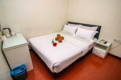 Hotel Zamburger Rose Mutiara Mas