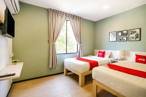 Hotel Oyo 89603 Treeline Urban Inn