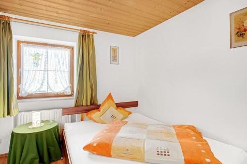 Apartamento Ferienwohnung K�nig Im Obergeschoss