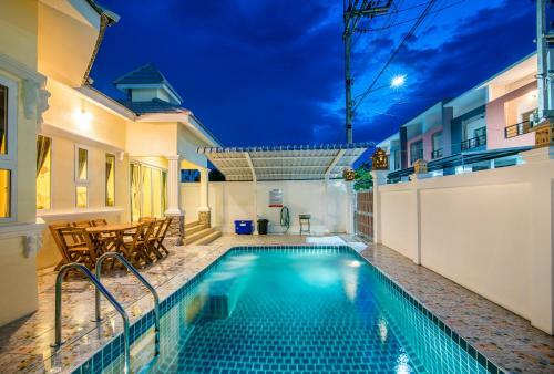 Baan Bussarin Pool Villa Huahin88