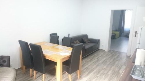 Avi City Apartments Goodhouse