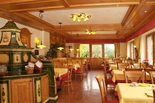 Hostal Hotel Gasthof J�gerhaus