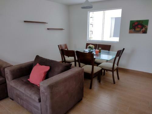 Apartamento 2 Dorm. En Surco, Cerca A Barranco