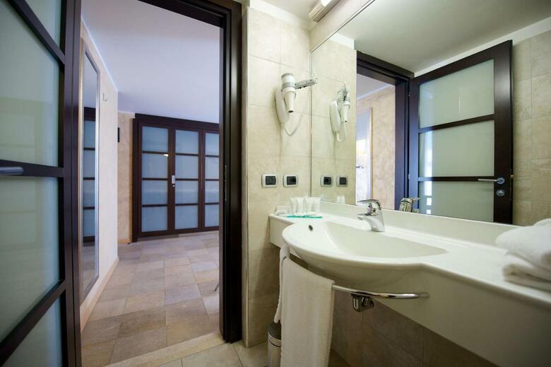 Best Western Crystal Palace Hotel