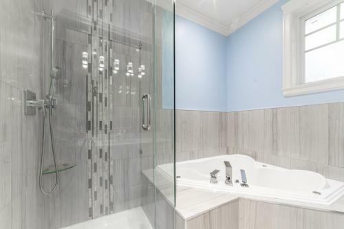 Michael's Lodge