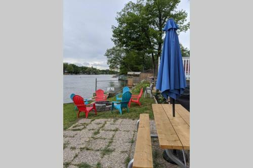 Apartamento Cottage With River Front & Minutes Away From Beach