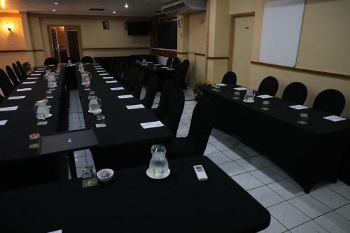 Huon Gulf Hotel