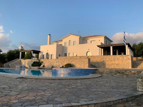 Amazing Villa With Private Pools And Sea Views