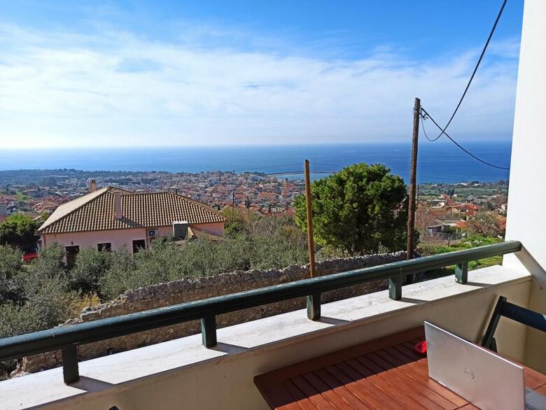 Kiparissia Castle & Sea View