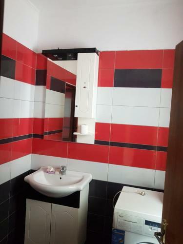 Hostal Rooms Vera's Vila