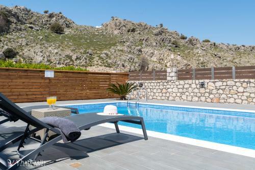 Costa Costa Villa - Luxury Villa