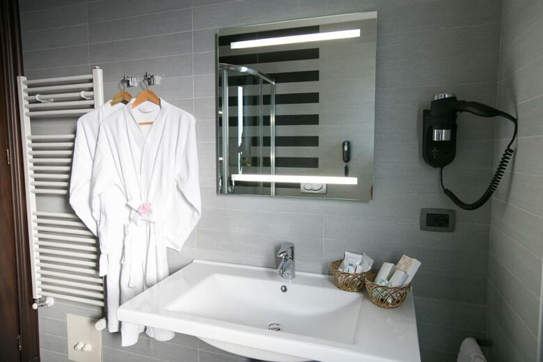 Hotel Victoria Tirana Albania