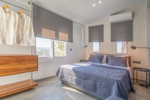 Queens Gem Luxury Villa - Private Heated Jacuzzi - Pool To Be Open
