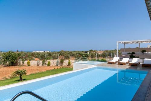 Alba Bianca Villa, A Secluded Retreat!